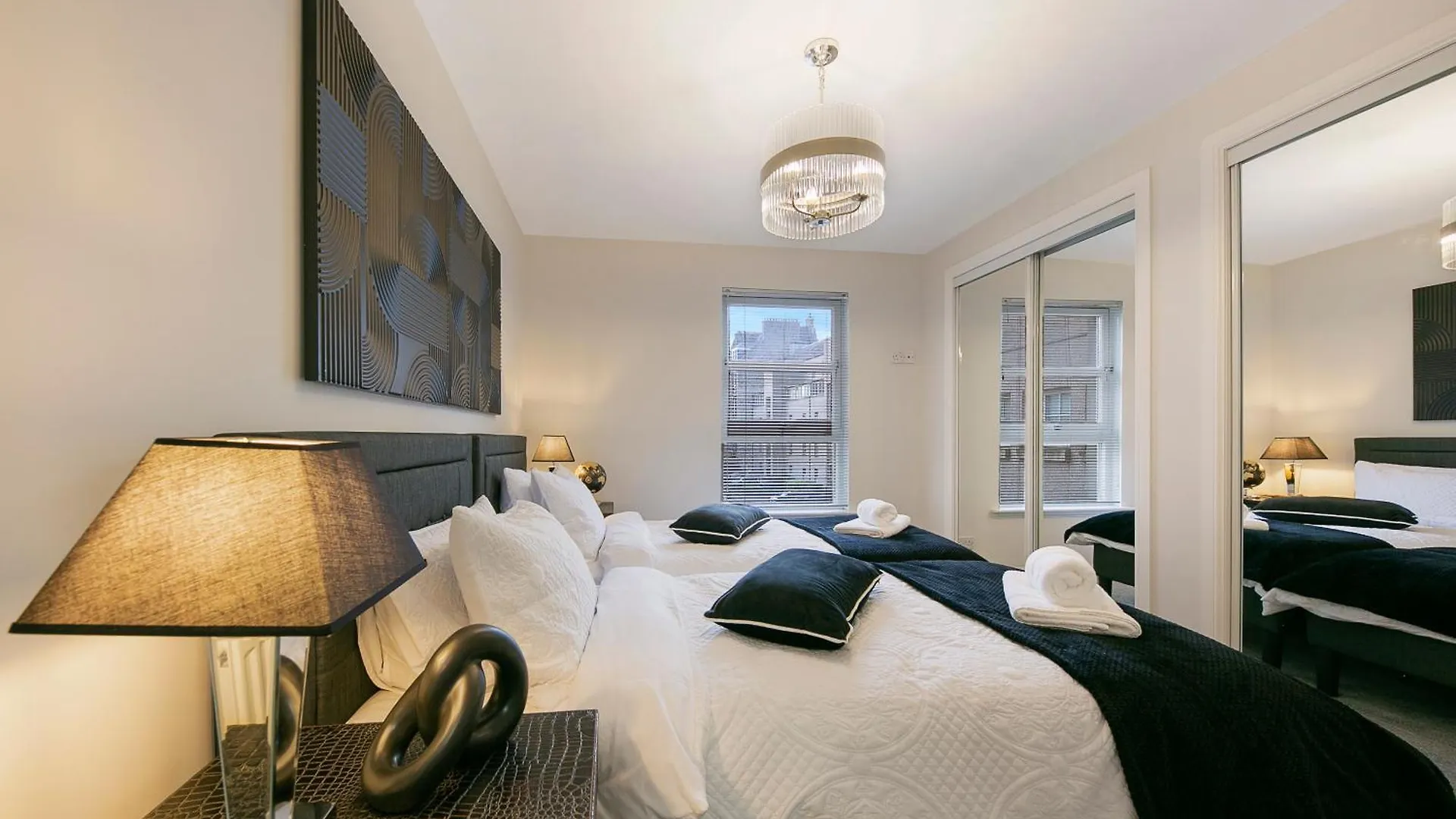 Dee Street Suite - Grampian Lettings Ltd Aberdeen Apartment